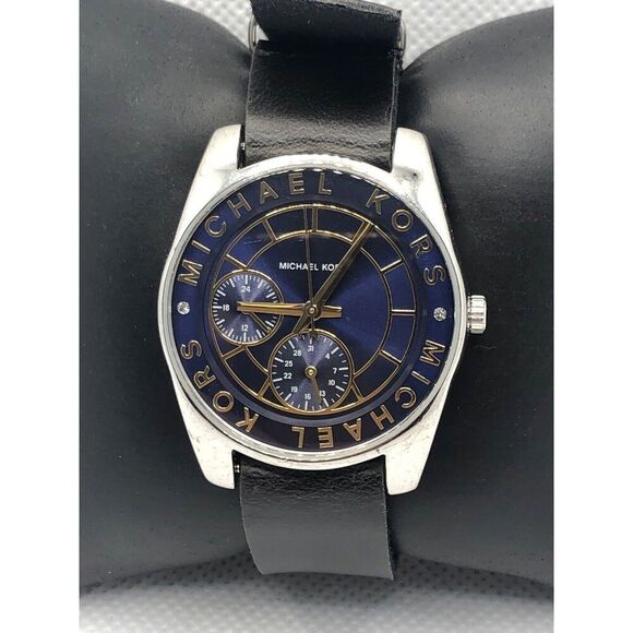 Michael Kors MK6195 Women's Black Leather Analog Blue Dial Quartz Watch LP351 - Picture 1 of 9